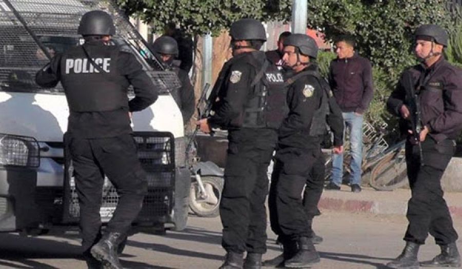 الأجهزة الأمنية في تونس تعتقل اثنين من شباب حزب التحرير