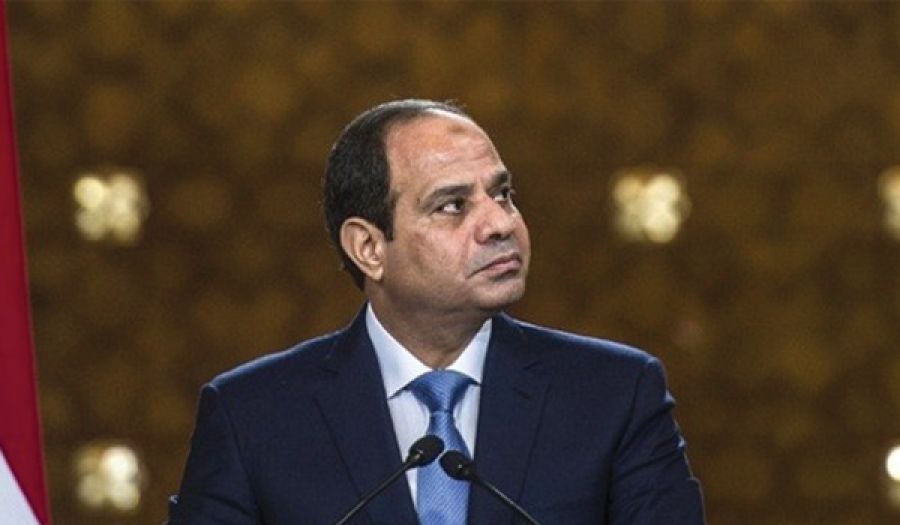 بعد قيامه بمحاربة الإسلام تحت مسمى "ثورة دينية"  السيسي غير راضٍ عن جهود "تجديد" الخطاب الديني