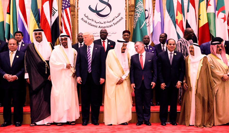 الولاء للكفار  عاقبته وخيمة
