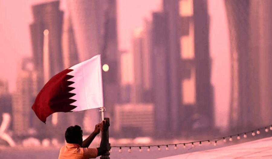 قطر تطلق سراح 8 ضباط هنود جواسيس عملوا لحساب كيان يهود!
