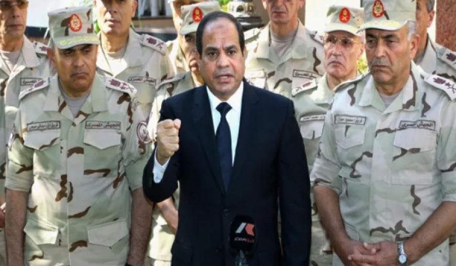 نظام السيسي  وسياسة تكميم الأفواه