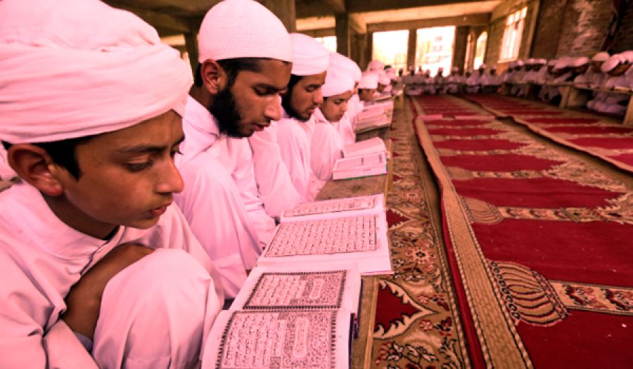 هلّا عدتم مثل ما كنتم  يا شباب المسلمين؟!